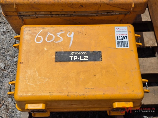TOPCON TP-L2B LASER W/ CASE