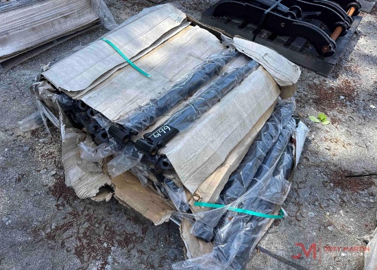 PALLET OF MULTIPLE NEW 26" HYDRAULIC CYLINDERS