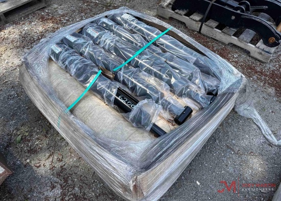 PALLET OF MULTIPLE NEW 33" HYDRAULIC CYLINDERS