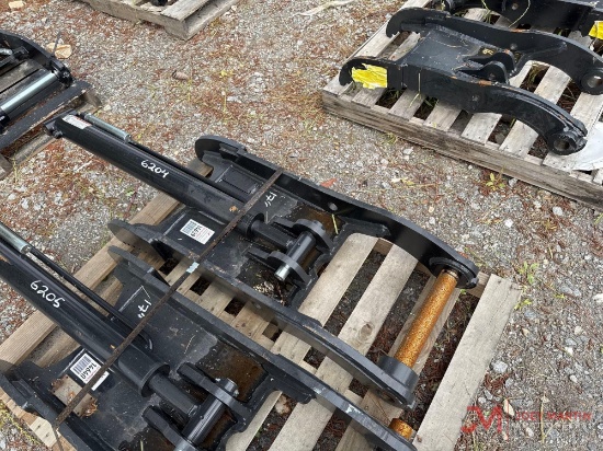 (1) UNUSED 2 FINGER HYDRAULIC EXCAVATOR THUMB
