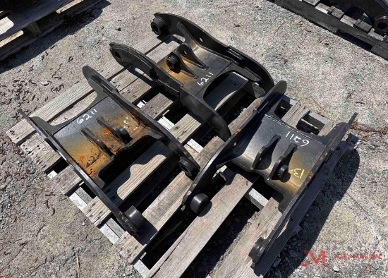 (3) UNUSED TAKEUCHI 2 FINGER EXCAVATOR THUMBS