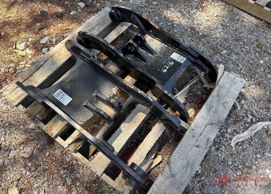 (2) UNUSED TWO FINGER EXCAVATOR THUMBS
