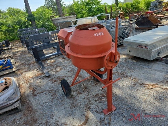 CONCRETE MIXER W/ 3.5HP BRIGGS & STRATTON GAS ENGINE