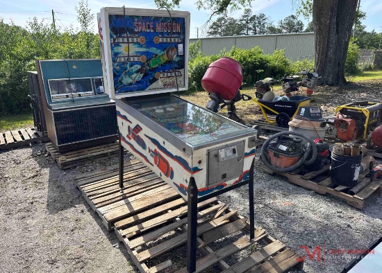 WILLIAMS PINBALL MACHINE