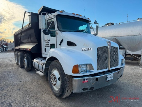 2007 KENWORTH T300 TRI-AXLE DUMP TRUCK