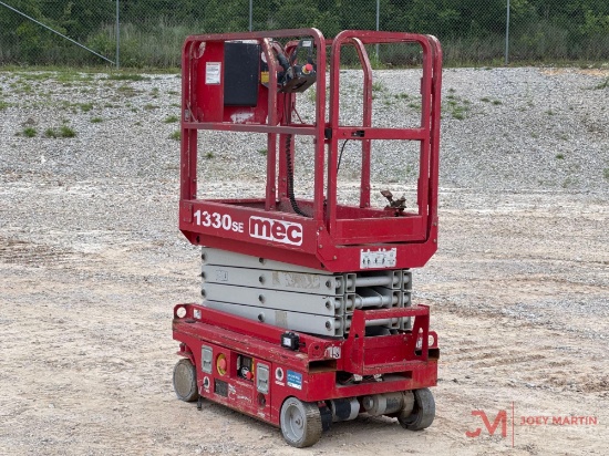 2017 MEC 1330SE SCISSOR LIFT