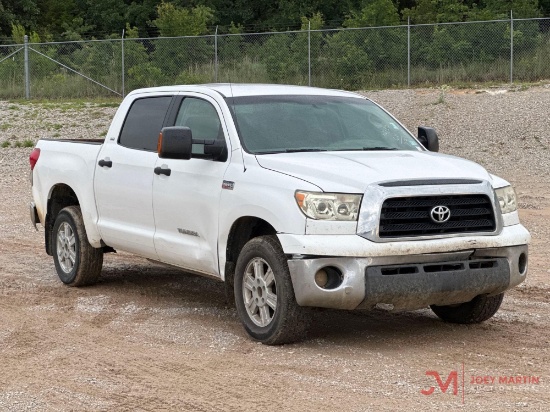 2008 TOYOTA TUNDRA PICKUP TRUCK