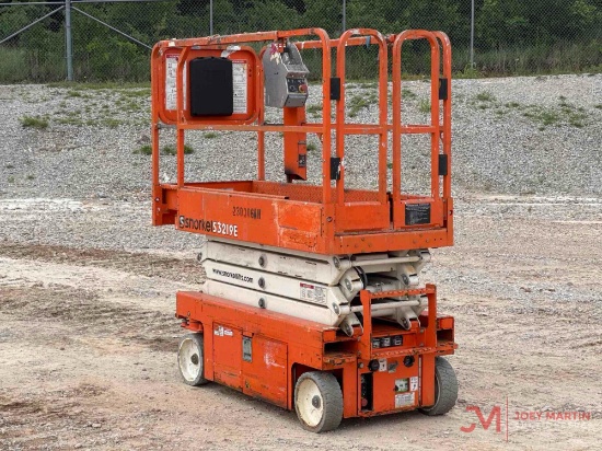 2019 SNORKEL S3219E SCISSOR LIFT