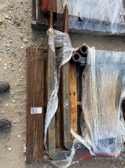 SET OF (2) TELEHANDLER FORKS