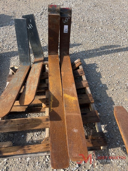 SET OF (2) TELEHANDLER FORKS
