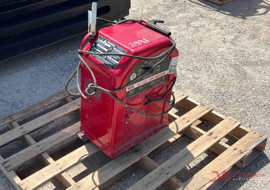 LINCOLN ELECTRIC AC-225 ARC WELDER