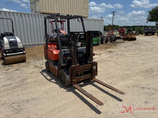 TOYOTA 5FGC20 STRAIGHT MAST FORKLIFT