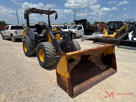 2021 JOHN DEERE 204L COMPACT RUBBER TIRE LOADER