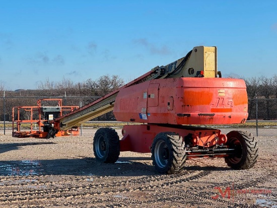 2015 JLG 800S BOOM LIFT