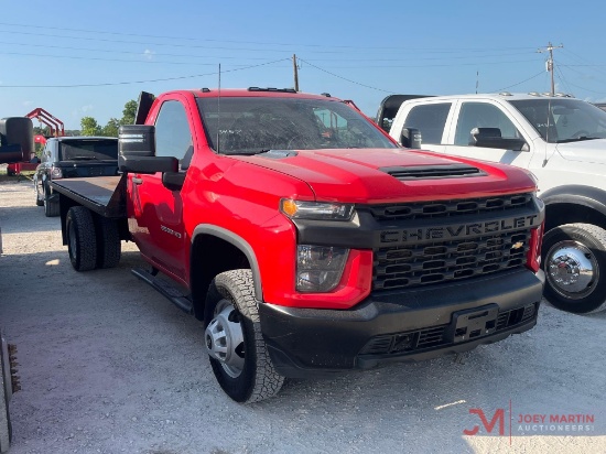 CHEVROLET 3500 HD FLATBED TRUCK