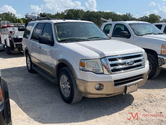 2013 FORD EXPEDITION XLT PASSENGER CAR