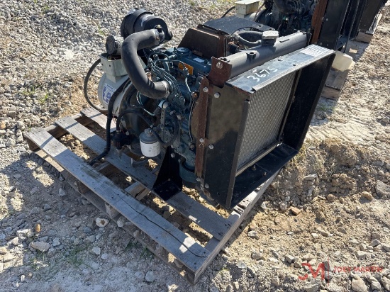 KUBOTA DIESEL ENGINE W/ PANCAKE GENERATOR