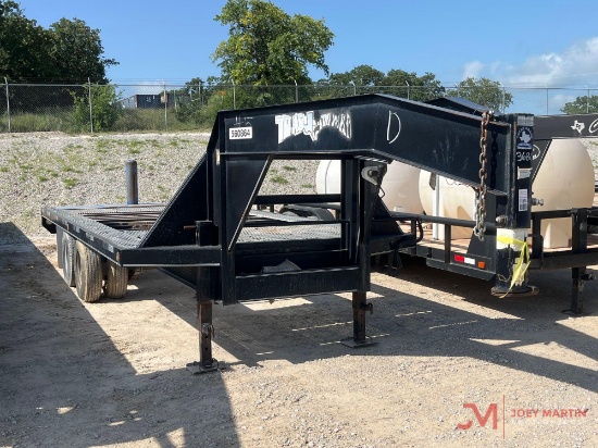 TEXAS BRAGG GOOSENECK TRAILER