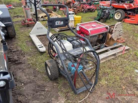 NORTH STAR PRESSURE WASHER WITH HONDA GAS ENGINE