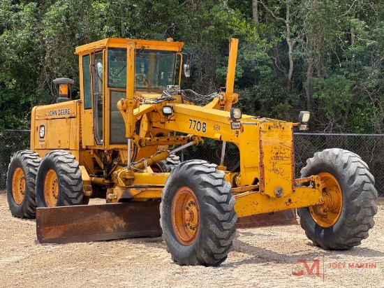 1990 JOHN DEERE 770B MOTOR GRADER