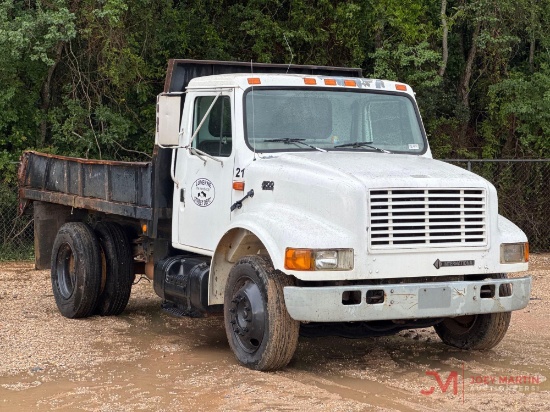 2000 INTERNATIONAL S/A 4700 FLATBED DUMP TRUCK