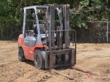 TOYOTA 7FCU32 STRAIGHT MAST FORKLIFT