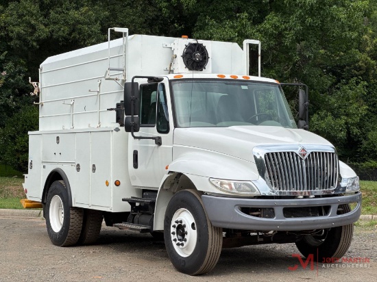2019 INTERNATIONAL DURA STAR 4300 SBA ENCLOSED SERVICE BED