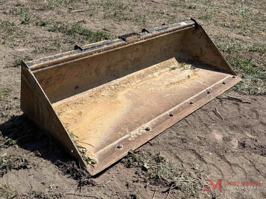 John Deere 84" Smooth Bucket W/ Bolt On Cutting Edge Skid Steer Attachment