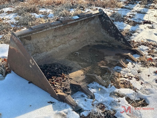John Deere 66" Tooth Bucket Skid Steer Attachment
