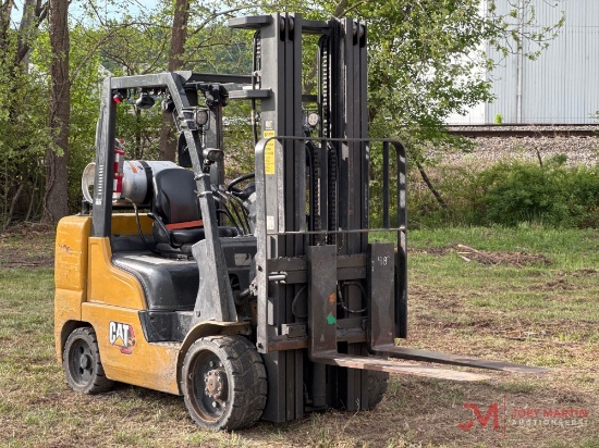2021 CAT 2C8000-SWB STRAIGHT MAST FORKLIFT