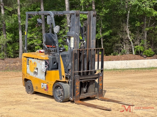 CAT EC30N STRAIGHT MAST ELECTRIC FORKLIFT