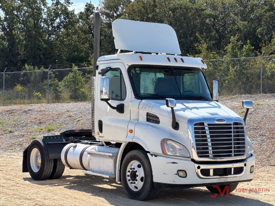 2012 FREIGHTLINER CASCADIA DAY CAB TRUCK TRACTOR