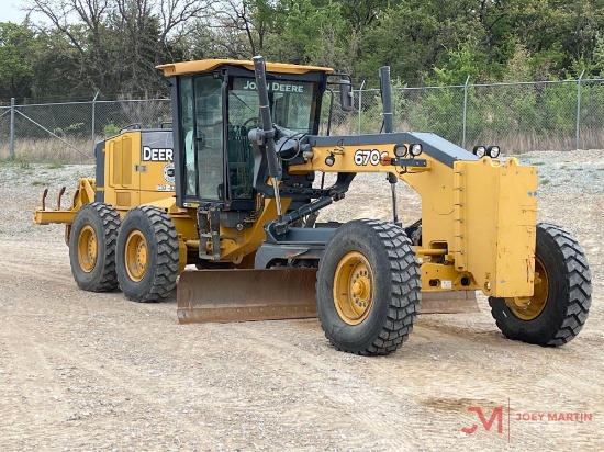 2010 JOHN DEERE 670G MOTOR GRADER