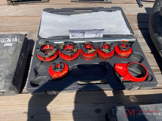 Ridgid Manual Ratchet Pipe Threader Set