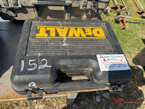DEWALT JIG SAW W/ CASE