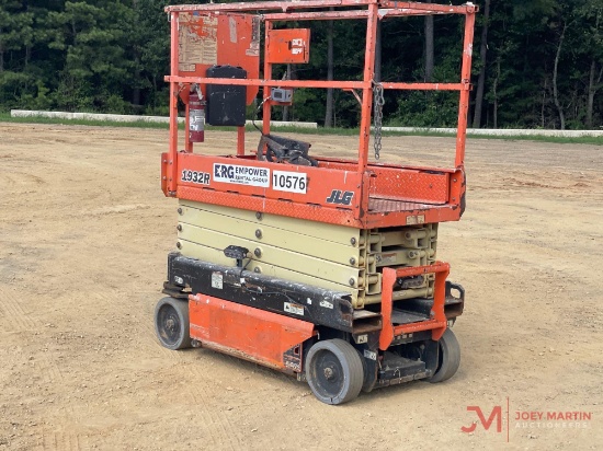 2017 JLG 1932R ELECTRIC SCISSOR LIFT