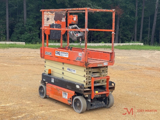 2017 JLG 1932R ELECTRIC SCISSOR LIFT