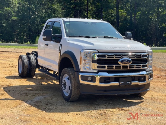 2024 FORD F-450 XL SUPER DUTY CAB & CHASSIS TRUCK