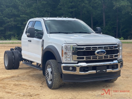 2024 FORD F-450 XL SUPER DUTY CAB & CHASSIS TRUCK