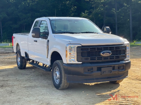 2024 FORD F-250 XL SUPERDUTY PICKUP TRUCK