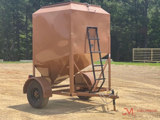 C&B FARM+OUTDOOR MOBILE GRAIN BIN