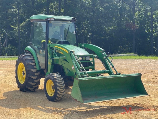 John Deere 4720 Utility Tractor