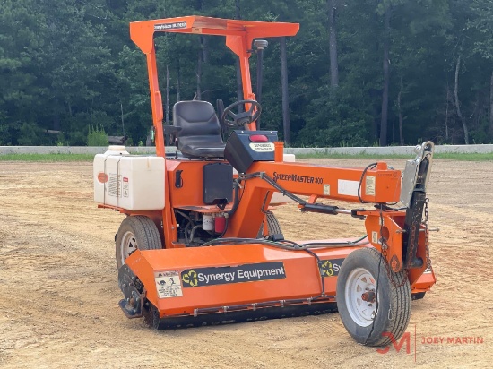 2017 LAYMOR SM300 TOWABLE SWEEPER