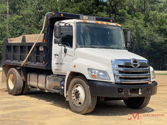 2011 HINO268 S/A DUMP TRUCK