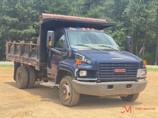 2005 GMC C5500 S/A DUMP TRUCK