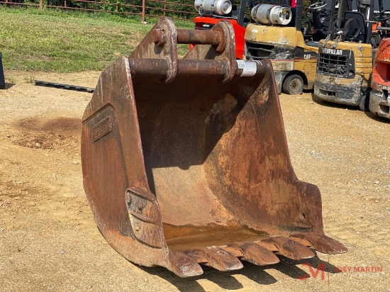 HENDRIX 41" TOOTH BUCKET EXCAVATOR ATTACHMENT