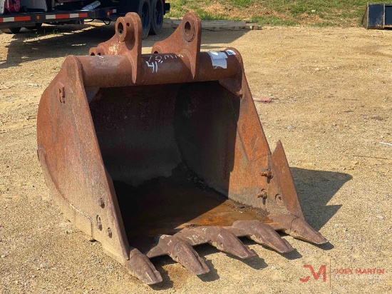 41" TOOTH BUCKET EXCAVATOR ATTACHMENT