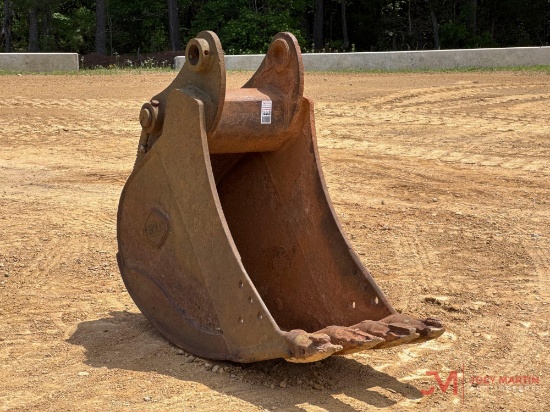 Hensley 23" Tooth Bucket Excavator Attachment
