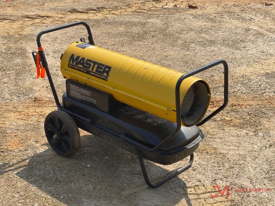 MASTER MH-135T-KFA PORTABLE KEROSENE FORCED-AIR TORPEDO HEATER