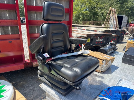 UNUSED UNIVERSAL ADJUSTABLE EQUIPMENT SEAT